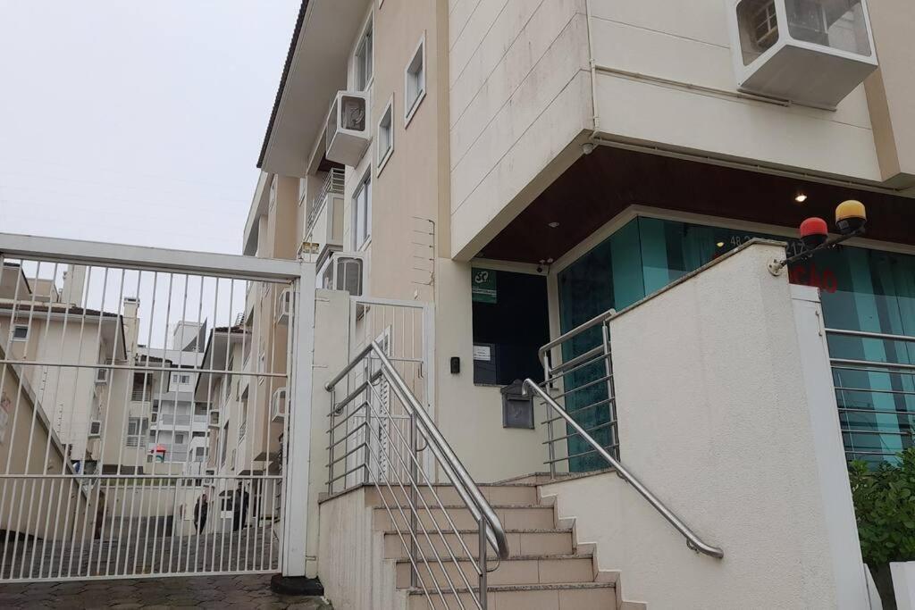 Apartamento A 200M Da Praia Ingleses, Predio Com Piscina Florianópolis Exterior foto